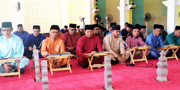 Oil and gas companies hold Tahlil for Sultan's late ...